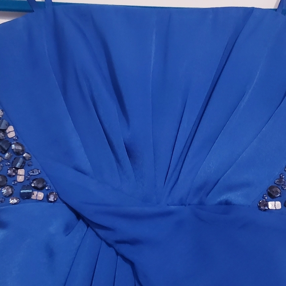 BCBGMAXAZRIA strapless dress - Size 0 - Picture 7 of 12